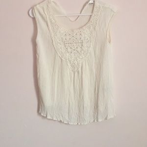 SOLD✅Woman’s white blouse